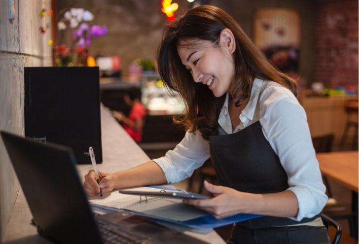 Benefits of payroll servicing Benefits of payroll servicing