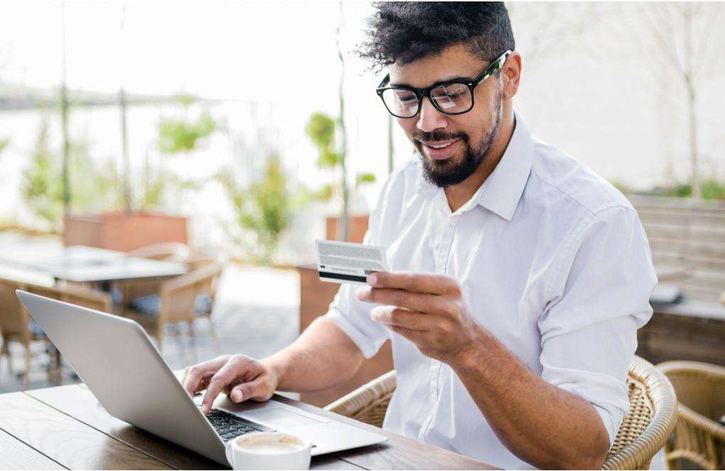 Using credit cards online Using credit cards online